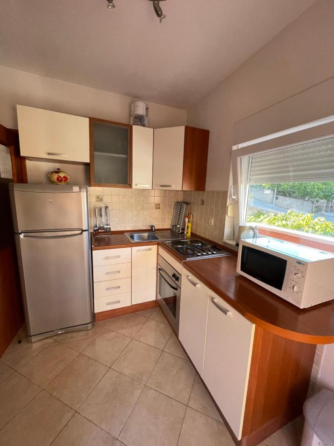 Apartman Jukic Hotel Marina Exterior foto