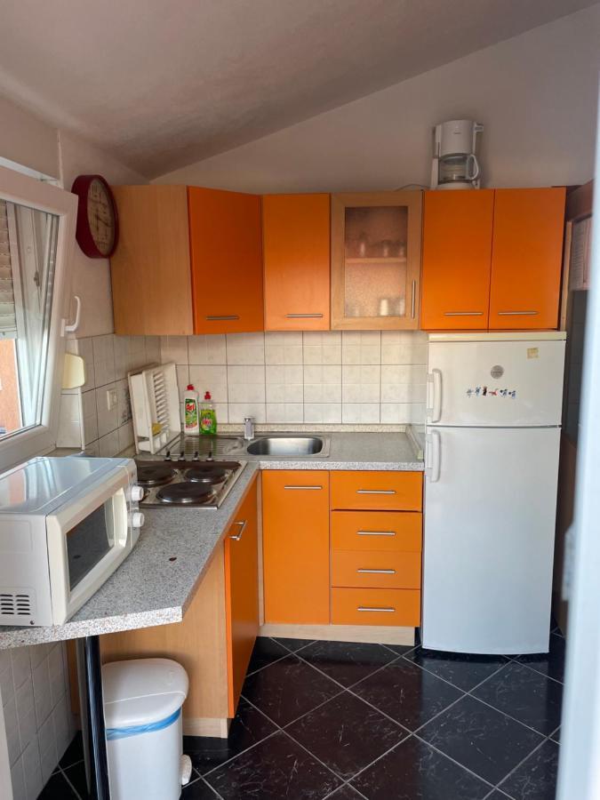 Apartman Jukic Hotel Marina Exterior foto